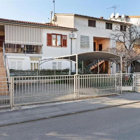 Olivia 公寓 波雷奇